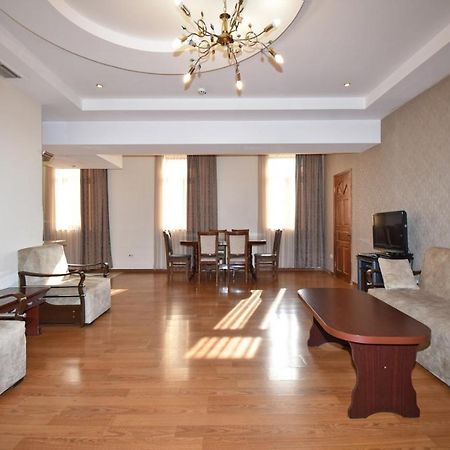 Abovyan Street 16, Apartment No 24 Jerevan Eksteriør billede